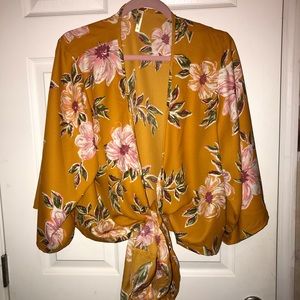 Wrap floral shirt! Silky